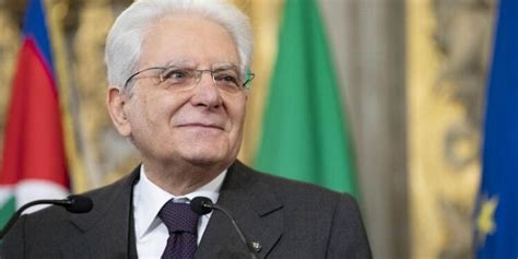 Il Presidente Mattarella Incontra I Volontari Della CRI Di Varese Nella