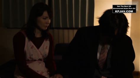 Fucking This Hot Asian Housewife