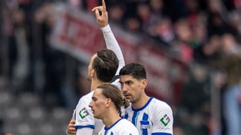 Hertha Bsc News Turbulentes Hertha Siegt Gegen Schalke News De