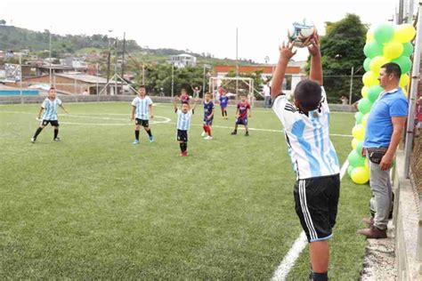 Se Juega El Mundialito De F Tbol En El Municipio De Marsella El Diario