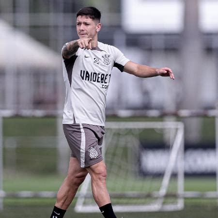 Corinthians Faz Treino T Tico Antes De Jogo Contra O Fluminense