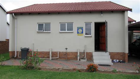 Fnb Quick Sell Bedroom House For Sale In Duvha Park Mr