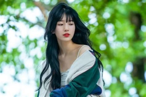 Akan Segera Tayang Di Netflix Sinopsis Drama Korea Doona Bae Suzy