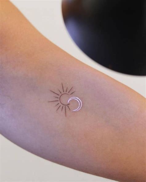 Pin By Alisa Barlow On Boredpanda In Minimal Tattoo Small