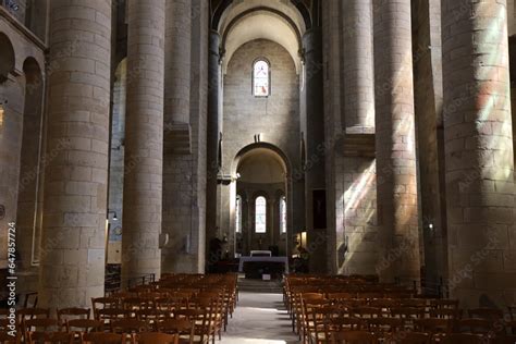 La Coll Giale Saint Martin Glise Romane Construite Au Me Si Cle