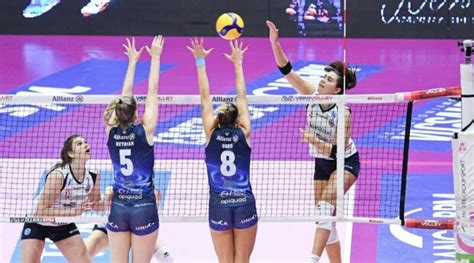 Pallavolo A F Milano Sottovaluta Le Rosa Lasciamdo In Panchina Egonu