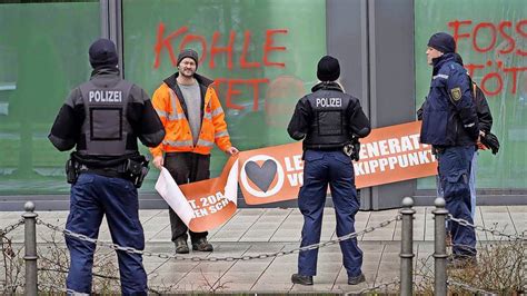 Letzte Generation Dresden Polizei ermittelt wegen Sachbeschädigung