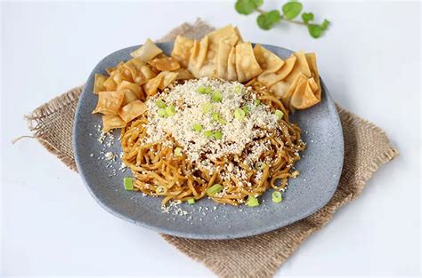 Resep Mie Pedas Level Ala Restoran Yang Bisa Dibuat Di Rumah