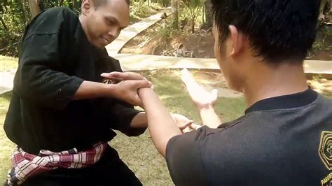 Silat Maenpo Aom Tur At Jurus Kaidah Dan Anti Kaidah Form