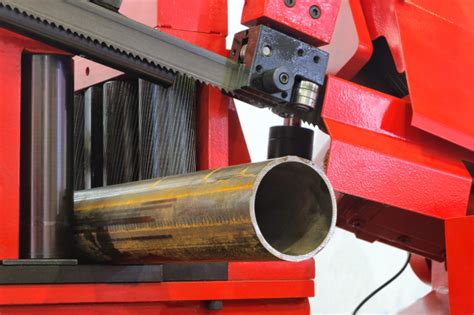 When Should You Sharpen or Replace Your Metal-Cutting Band Saw Blades? | Farris Belt & Saw Company