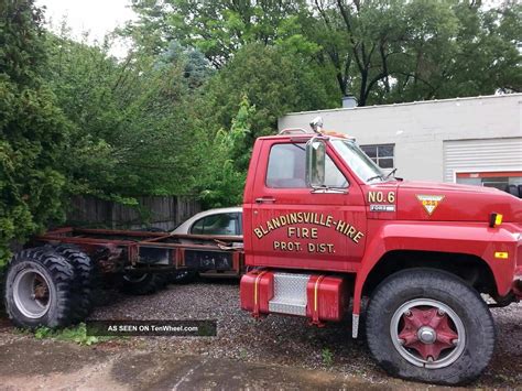 1982 Ford F800 Cab Chassis Retired Fire Truck