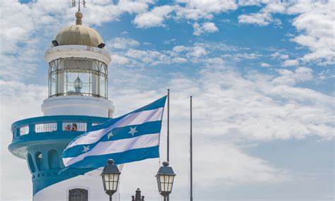 Sesión solemne de Guayaquil Daniel Noboa y su homenaje para la ciudad