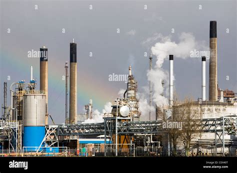 Grangemouth Refinery with a rainbow Stock Photo - Alamy