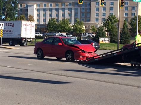 2 Multi Vehicle Crashes Snarl Traffic Near Memorial Coliseum