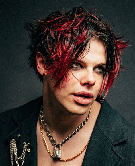 Pin By Editsblud On Yungblud Dominic Harrison Rock Style Pretty People