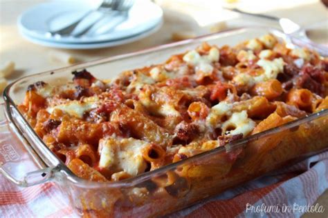 Pasta Al Forno Con Rag Di Salsiccia E Besciamella Profumi In Pentola