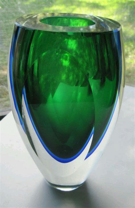 Fifth Avenue Ltd Crystal Green Blue Walled Art Glass Vase 1865148123