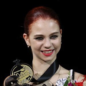 Alexandra Trusova 个人信息奥运奖牌纪录和年龄