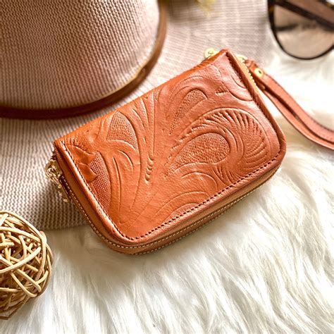 Handmade Leather Wallet With Zipper Wristlets Wallets Leather Woman