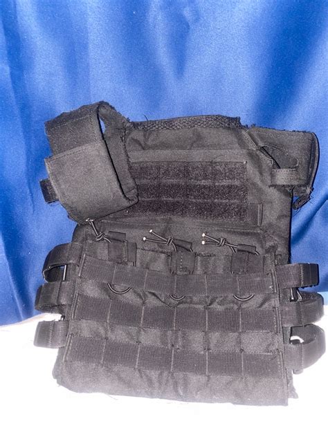 Black Jpc Tactical Vest Everything Else On Carousell