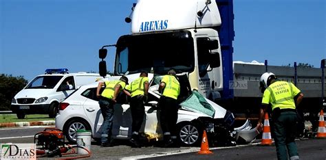 Imágenes del trágico accidente en la N 432 Extremadura7dias