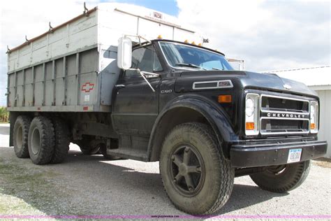 1972 Chevrolet C60 Custom Grain Truck In Sloan Ia Item G9955 Sold Purple Wave