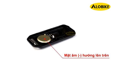 Hướng dẫn cách thay pin khoá smartkey xe máy Honda Yamaha