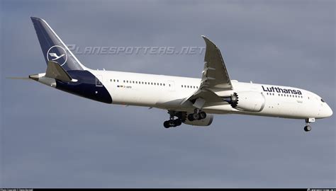 D ABPB Lufthansa Boeing 787 9 Dreamliner Photo By Demo Borstell ID