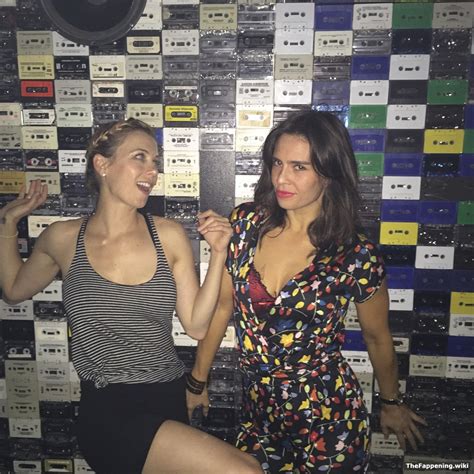 Iliza Shlesinger Nude Pics Vids The Fappening