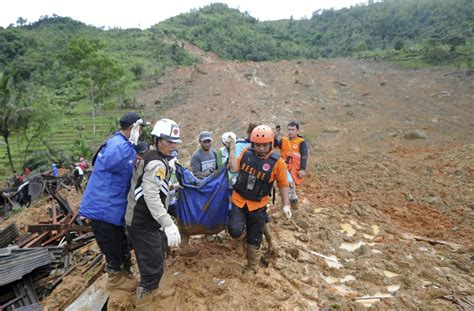 Indonesia Landslides Death Toll Rises To 126 Dozens Missing