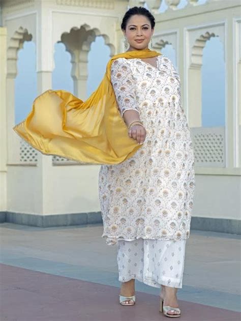 Buy Xl Love By Janasya White Chiffon Lurex Floral Printed Kurta With