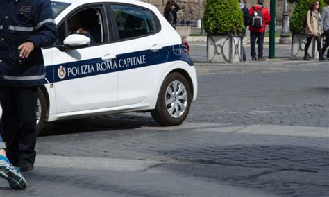 Ennesimo Incidente Mortale A Roma Schianto In Moto Enne Perde La