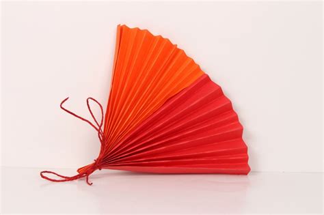 Make Paper Hand Fans: Step-by-Step Guide for DIY Creations