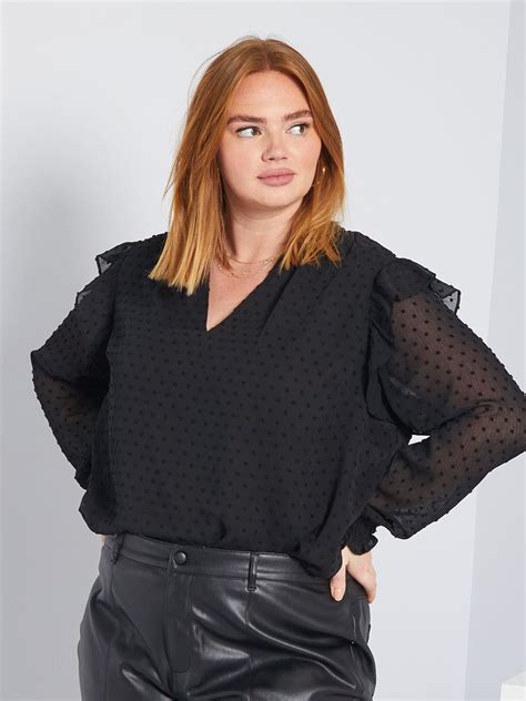 Blusa De Plumeti Con Volantes Negro Kiabi 20 00