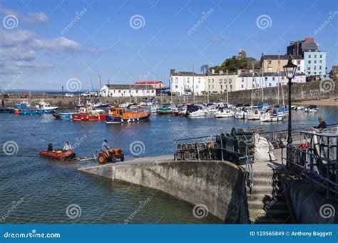 Tenby Harbour editorial stock image. Image of fashioned - 123565849