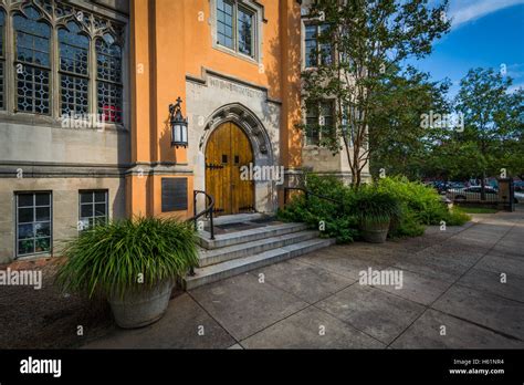 Exterior Of The Trinity Episcopal Cathedral In Columbia South