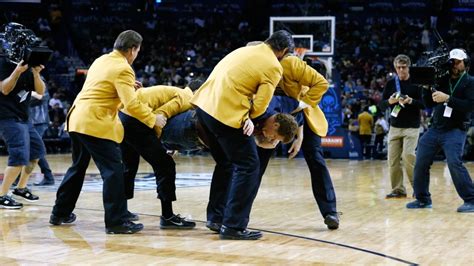 Will Ferrell Hurls Basketball at “Cheerleader’s” Head – NBC Los Angeles