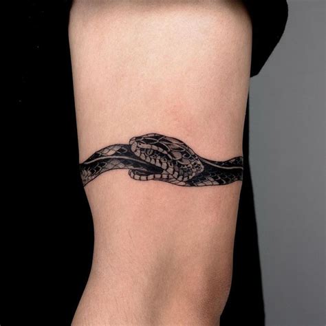 Tatuagem Ouroboros Inspira Es Para Uma Tattoo Cheia De Significado