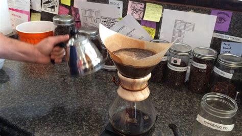 How To Brew Coffee Using A Chemex Coffeemaker Youtube