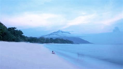 Hamparan Pantai Putih Tersembunyi Di Rembang Pantai Nyamplung Indah