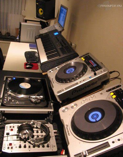 Muziek-kamer - DJ Booths | DJResource