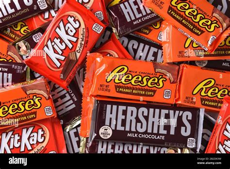 Hersheys Milk Chocolate Candy Bar Hi Res Stock Photography And Images