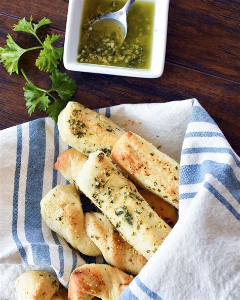 Garlic Bread Sticks – Like Mother, Like Daughter