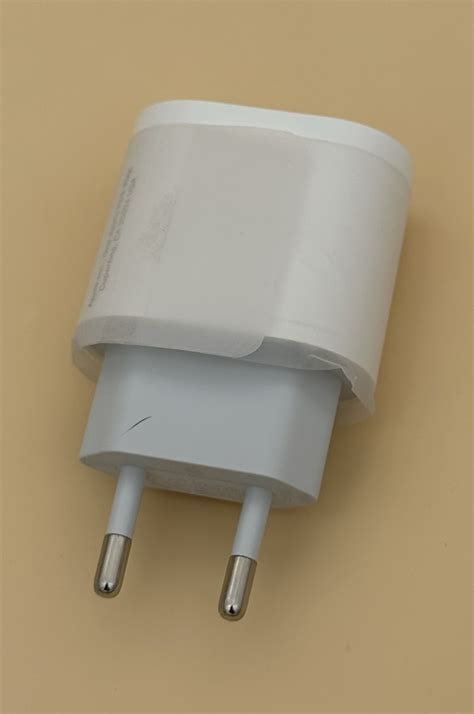 Apple Mhje Zm A W Usb C Power Adapter