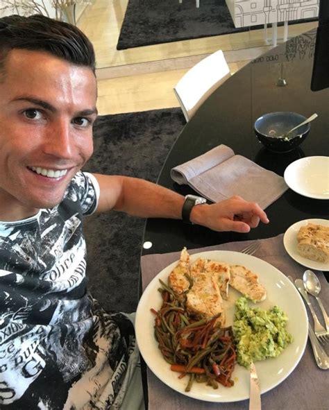 A Dieta Que Cristiano Ronaldo Segue Todos Os Dias Para Se Manter Este