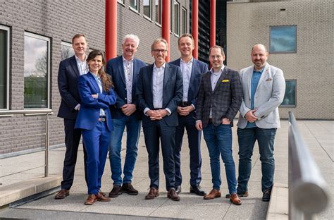 Unica Neemt Eljes Over Groepsfoto Dutch Data Center Association