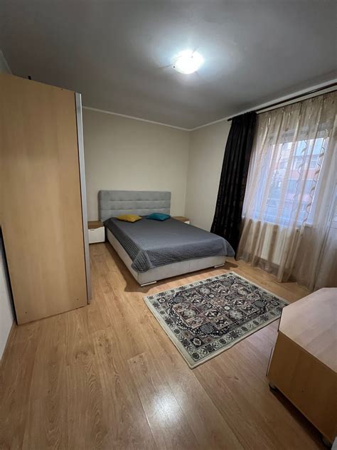 Inchiriez Apartament Cu Camere La Casa Langa Piata Cetate Alba