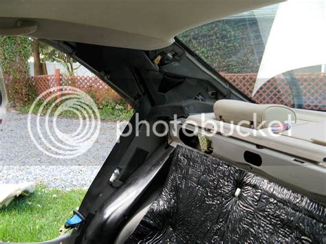 How To Remove Mercedes C Class C200 Rear Seats Where Are The Levers In The Boot Mercedes