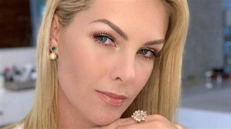 Ana Hickmann Divulga Evento Em S O Paulo Sobre A Viol Ncia Contra A Mulher