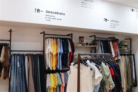 La Fundación Formació i Treball abre la primera tienda Moda re en el